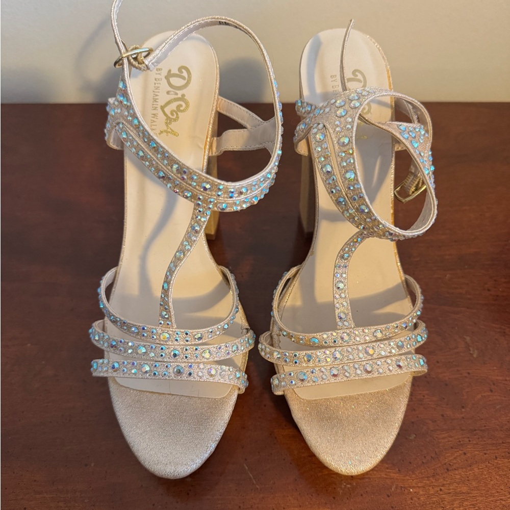 Size 8 strappy sandal with 5 inch heel